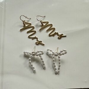 Mrs and Bow earrings | Never worn | NEW